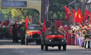 Hàng nghìn người tái hiện hình ảnh Hà Nội ngày 10/10/1954