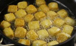 4 thói quen ăn uống tăng nguy cơ ung thư gan